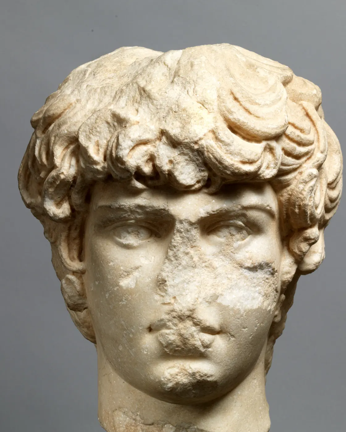Retrato en mármol de Antinoo (Met Museum)